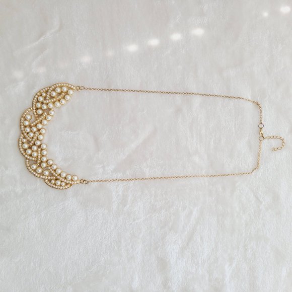 Pearl Bib Necklace, Bridal Necklace - Picture 4 of 9